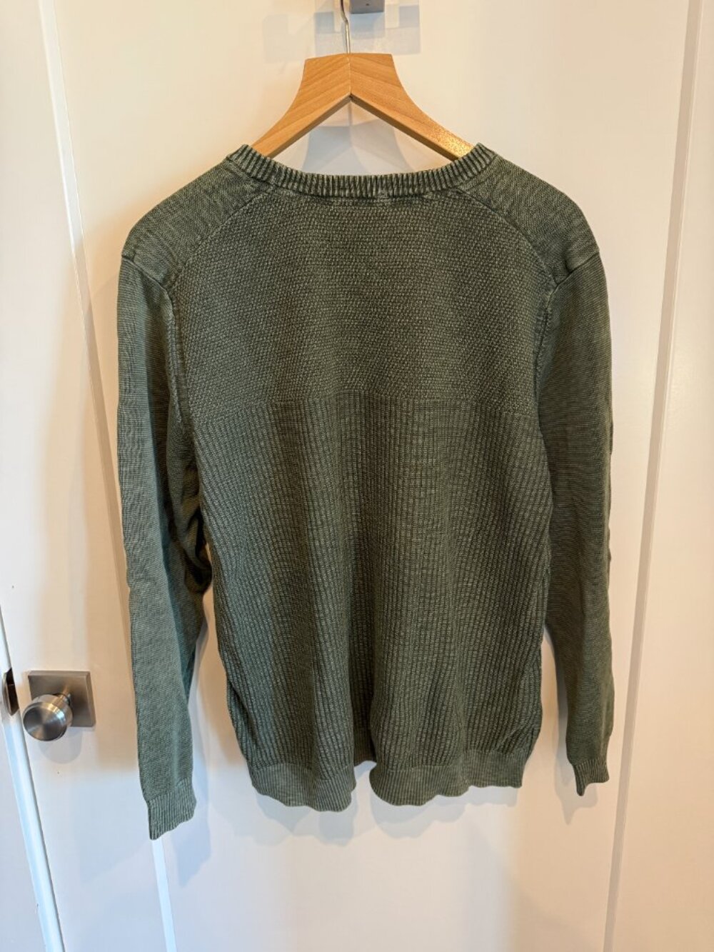 Tommy Bahama Men's XL Green Sweater - Picture 3 of 3